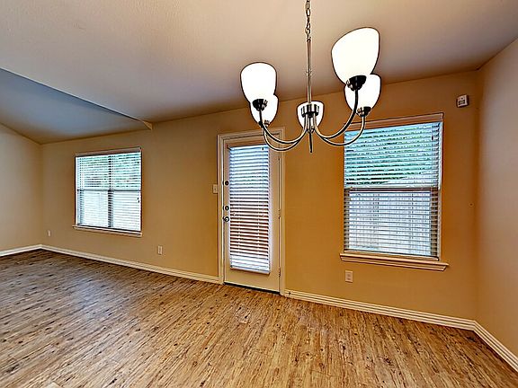5th image of 668 River Garden Dr