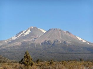 35 Quarry Ln, Weed, CA 96094