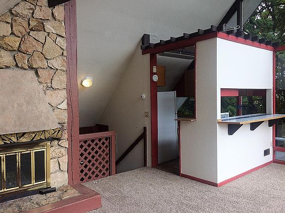 5th image of 17238 SE 42nd Pl