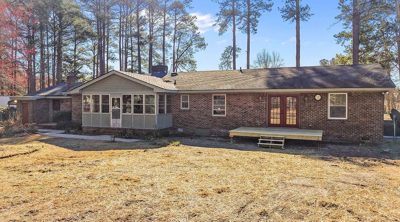 3 bed, 2580 sqft, $2,450 — Photo 4