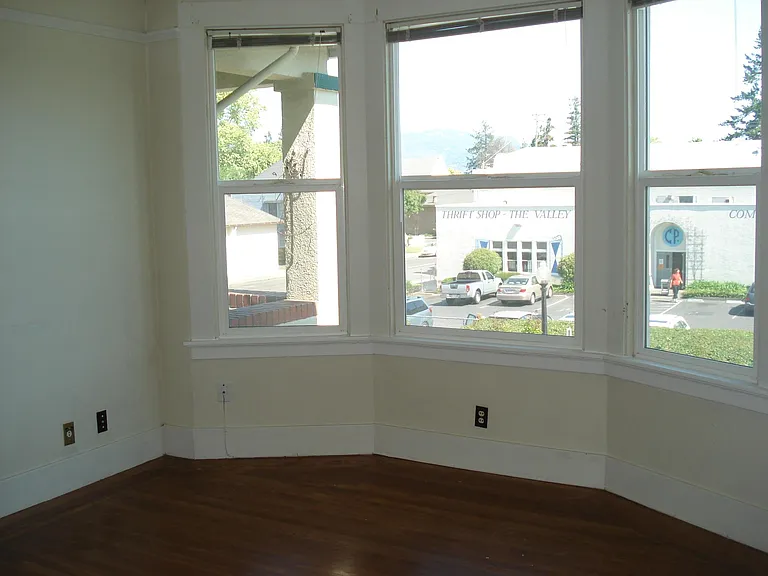 1412 3rd St #17 — Photo 2