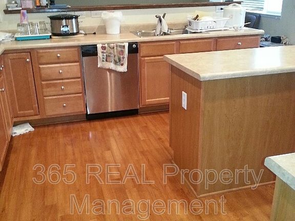 3rd image of 1424 102nd Ave