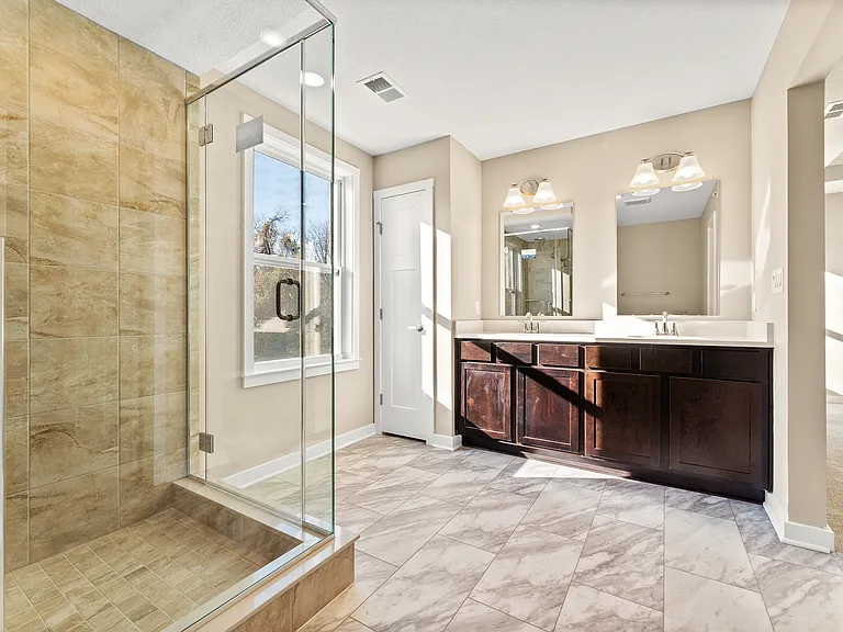 705 Ravenshire Ct — Photo 25