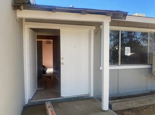 17835 Queensglen Ave, Lake Los Angeles, CA 93591