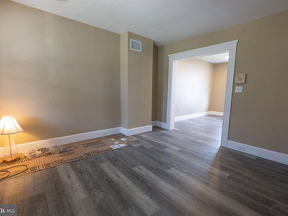 2nd image of 3306 Lyndale Ave