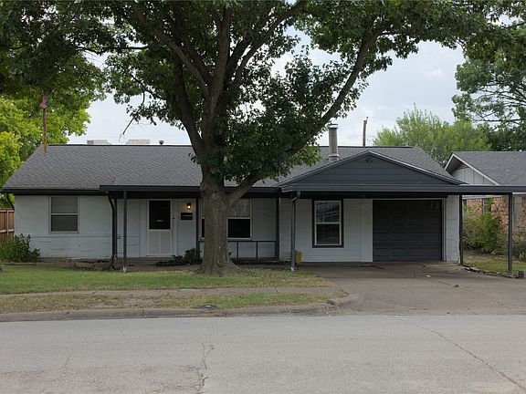 3rd image of 2713 Westview Dr