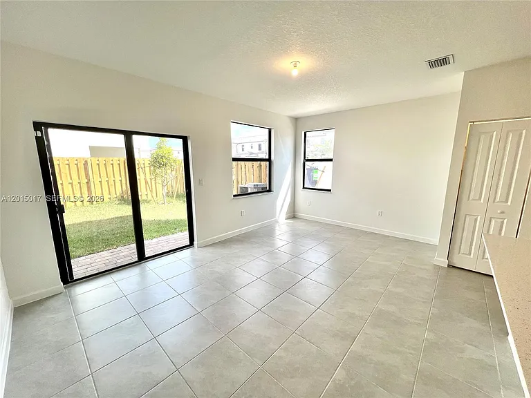 23231 SW 129th Path — Photo 6