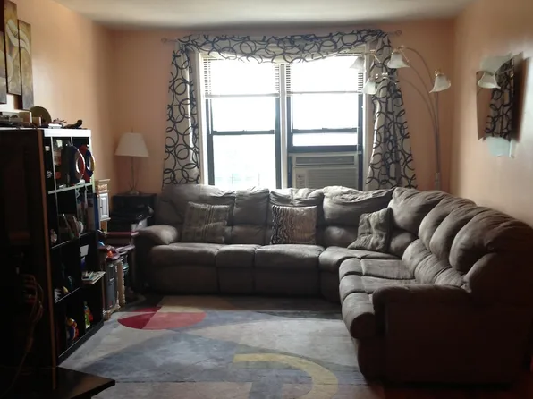 2719 East 28th Street image 1 of 14