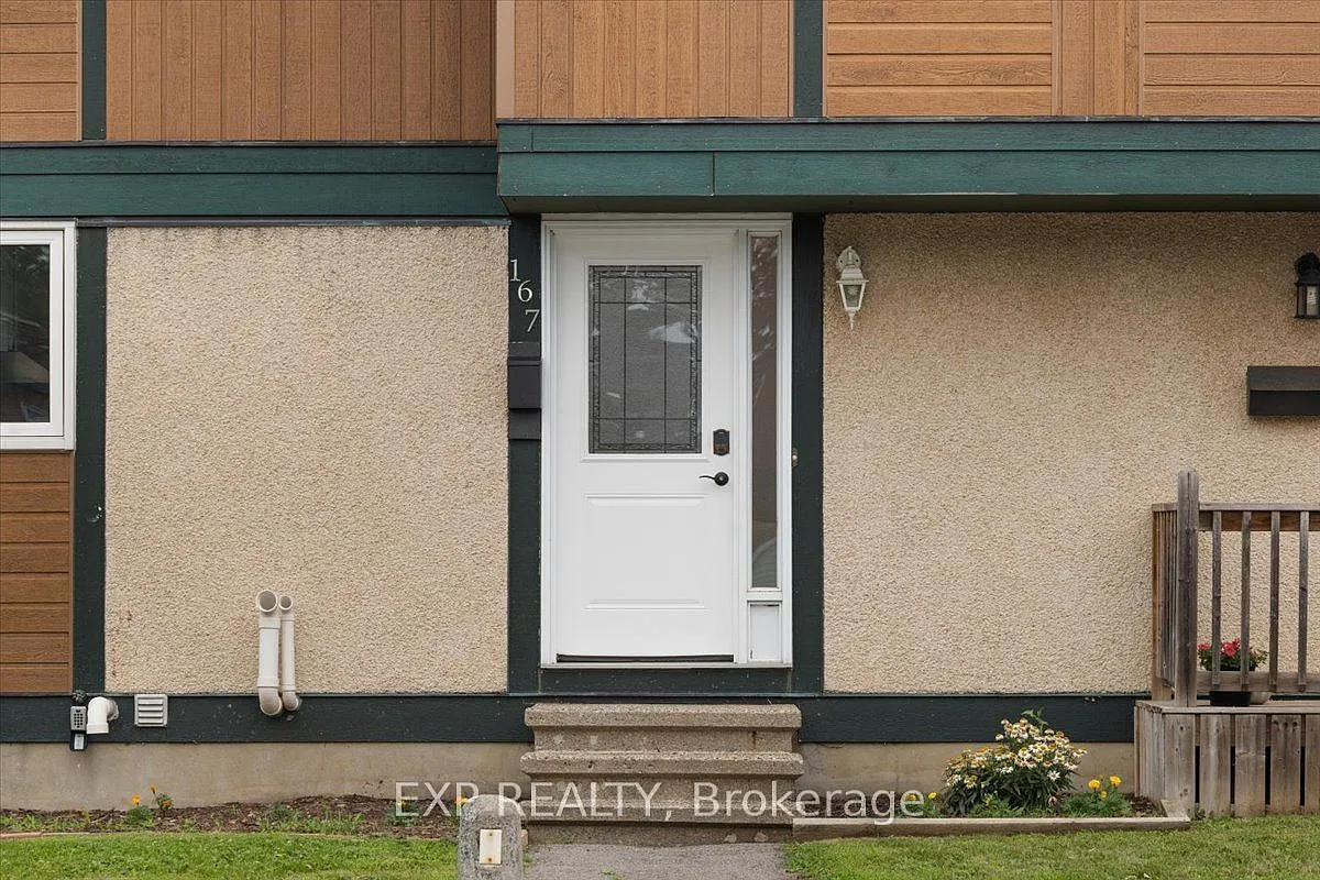 3 bed, $2,500 — Photo 2