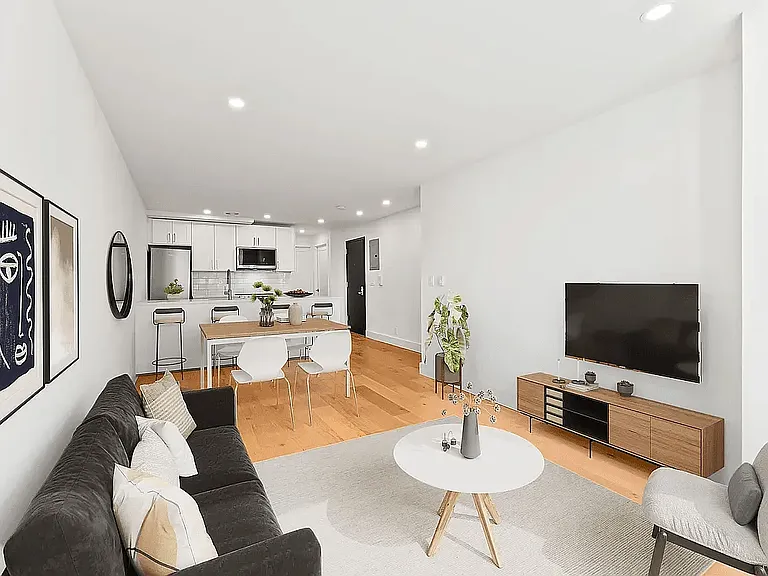 105 Carroll St #2 — Photo 1
