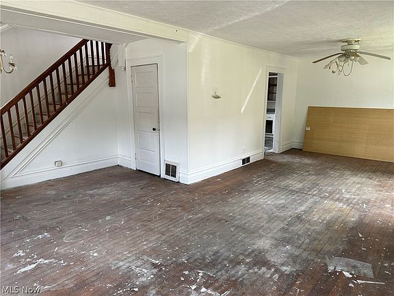 2nd image of 510 Camden Ave
