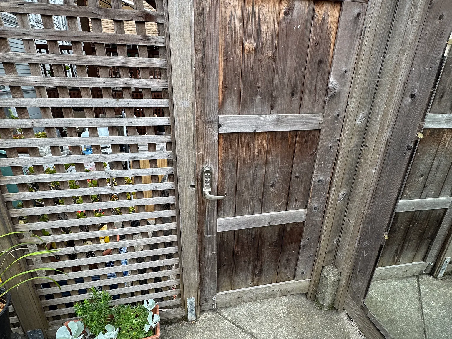 Studio, 750 sqft, $3,000 — Photo 2