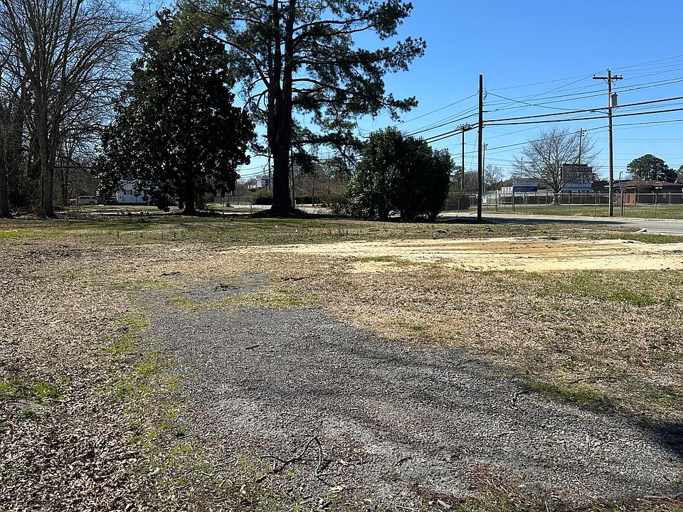 1st image of 708 N Oakum Street