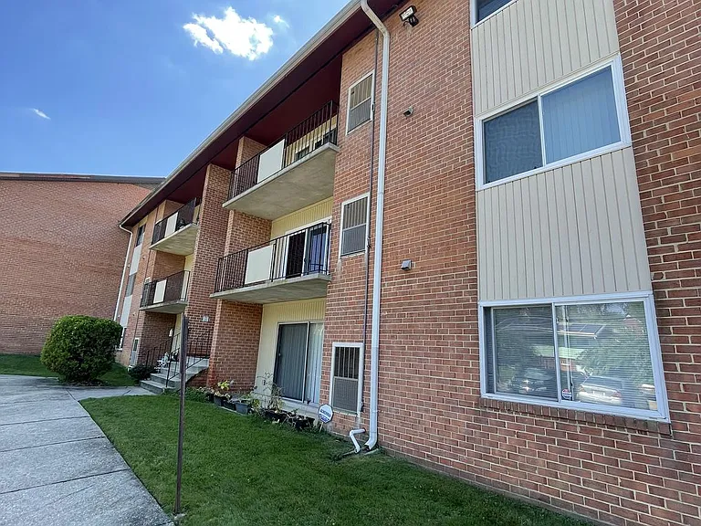 2309 Olson St #203 — Photo 12