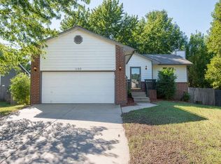 1105 N Lark St, Wichita, KS 67212