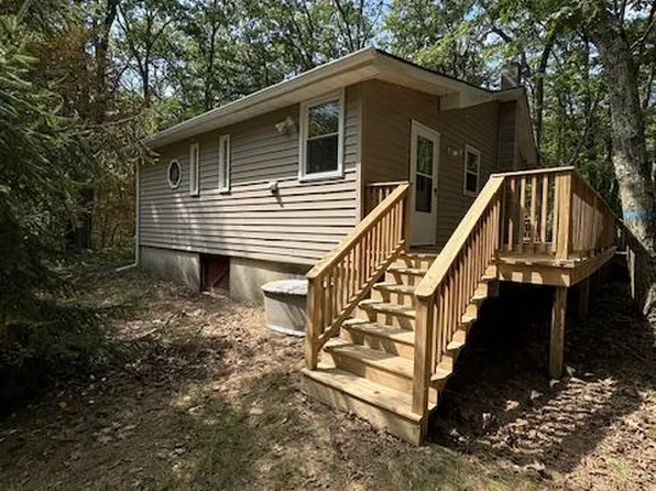 59 Big Buck Rd, Westfield, PA 16950