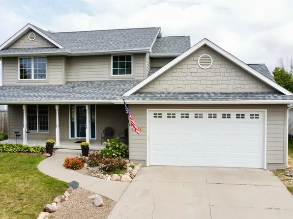 658 Meadow Cir, Huxley, IA 50124