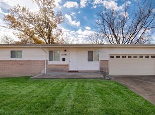 10093 Viscount Dr, Saint Louis, MO 63136