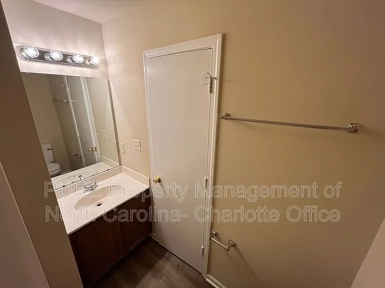 10636 Greatford Ct — Photo 13