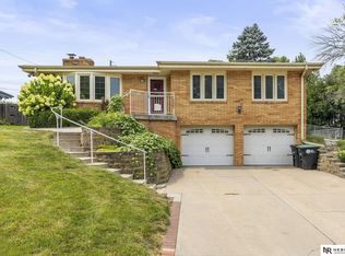 618 S 113th Ave, Omaha, NE 68154