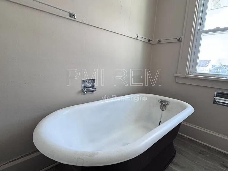 1023 Harrison Ave SW — Photo 12