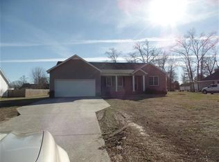 111 Red Oak Trl, Estill Springs, TN 37330