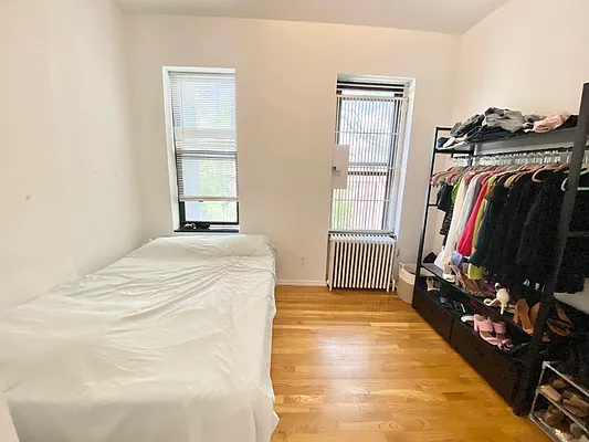 Rented by J PRESTON AND ASSOCIATES INC | media 12