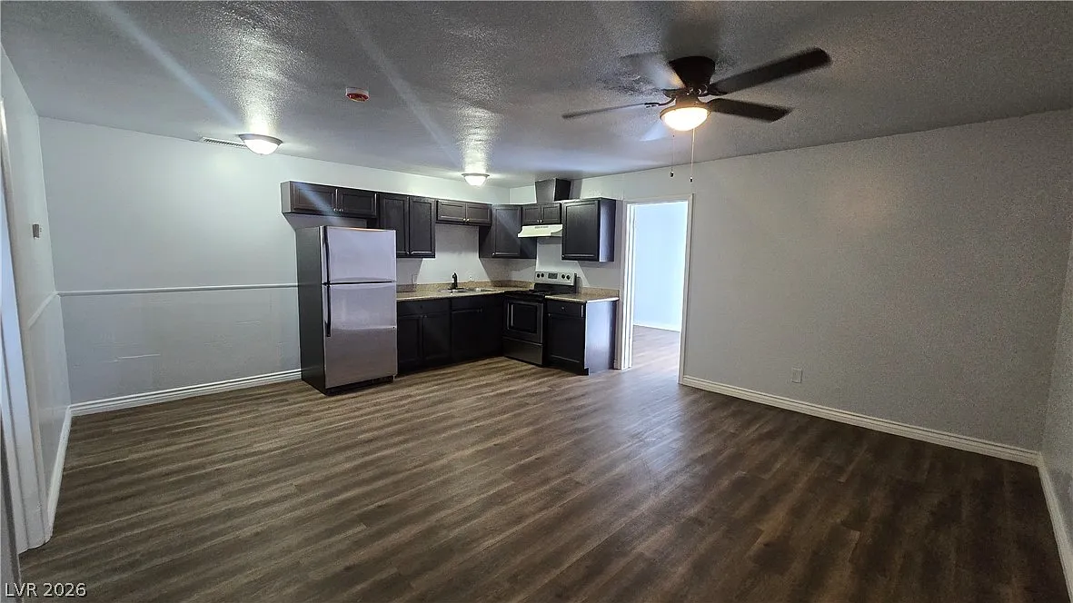 2 bed, 1.0 bath, 3356 sqft, $1,250 — Photo 4