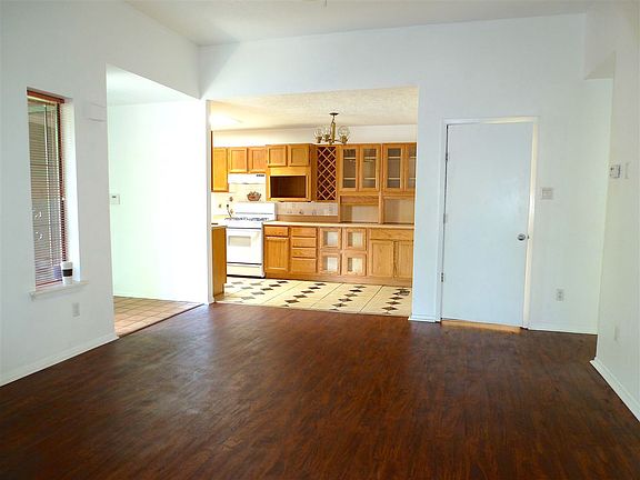5th image of 1017 Camino De Chelly