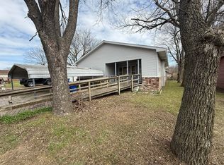 1610 C St NE, Miami, OK 74354