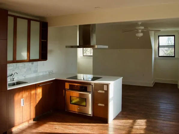 21 Barton St #3, Millerton, NY 12546