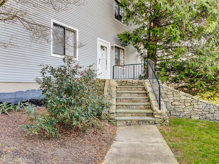 66 Girard Ave #423 — Photo 2