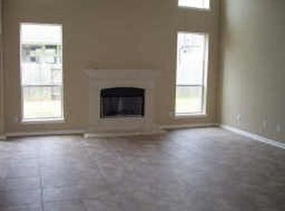 9204 Sunshadow Ct, Pearland, TX 77584