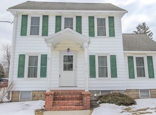 82 Lake Ave, Auburn, NY 13021