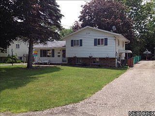 1st image of 7674 Manor Dr