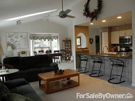 Open Floor Plan Great Rm/Dining/Kitchen