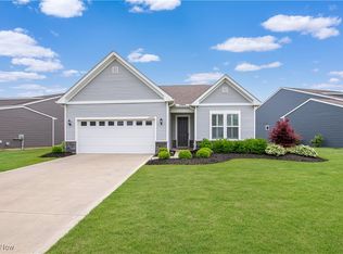 23797 Saint Andrews Dr, Columbia Station, OH 44028