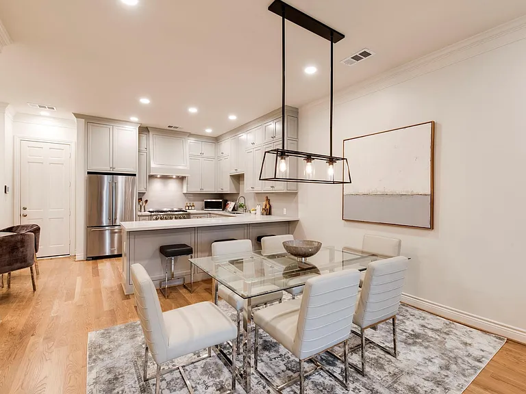 5144 Chevy Chase Dr — Photo 8