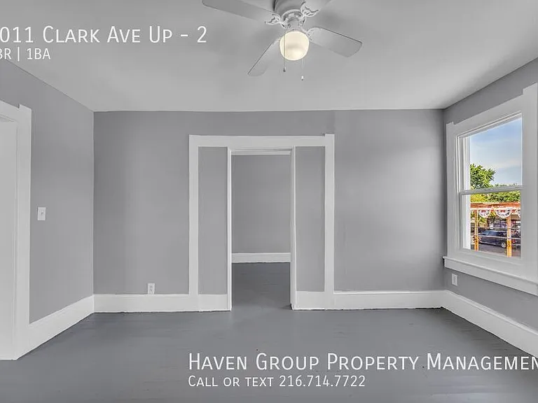 5011 Clark Ave #UP-2 — Photo 9