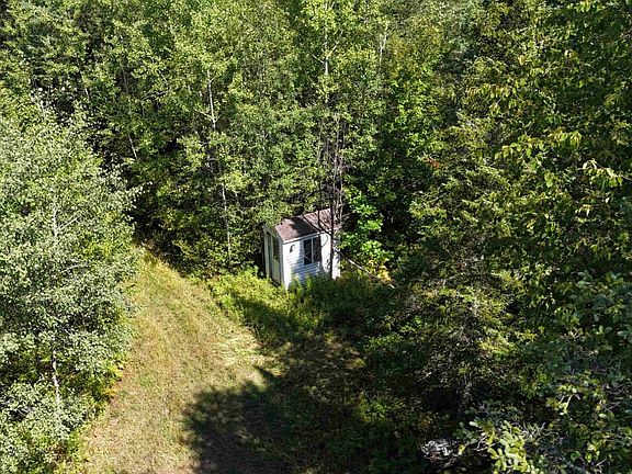 5th image of Clausen Rd