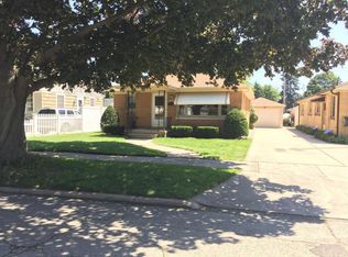 5233 37th Ave, Kenosha, WI 53144