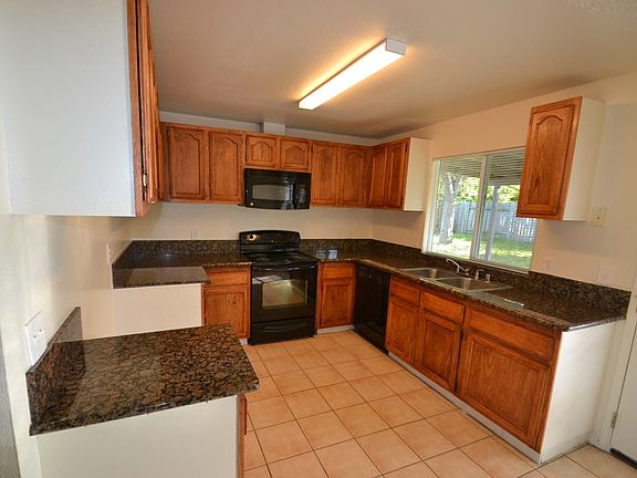 3rd image of 7955 Deer Water Dr
