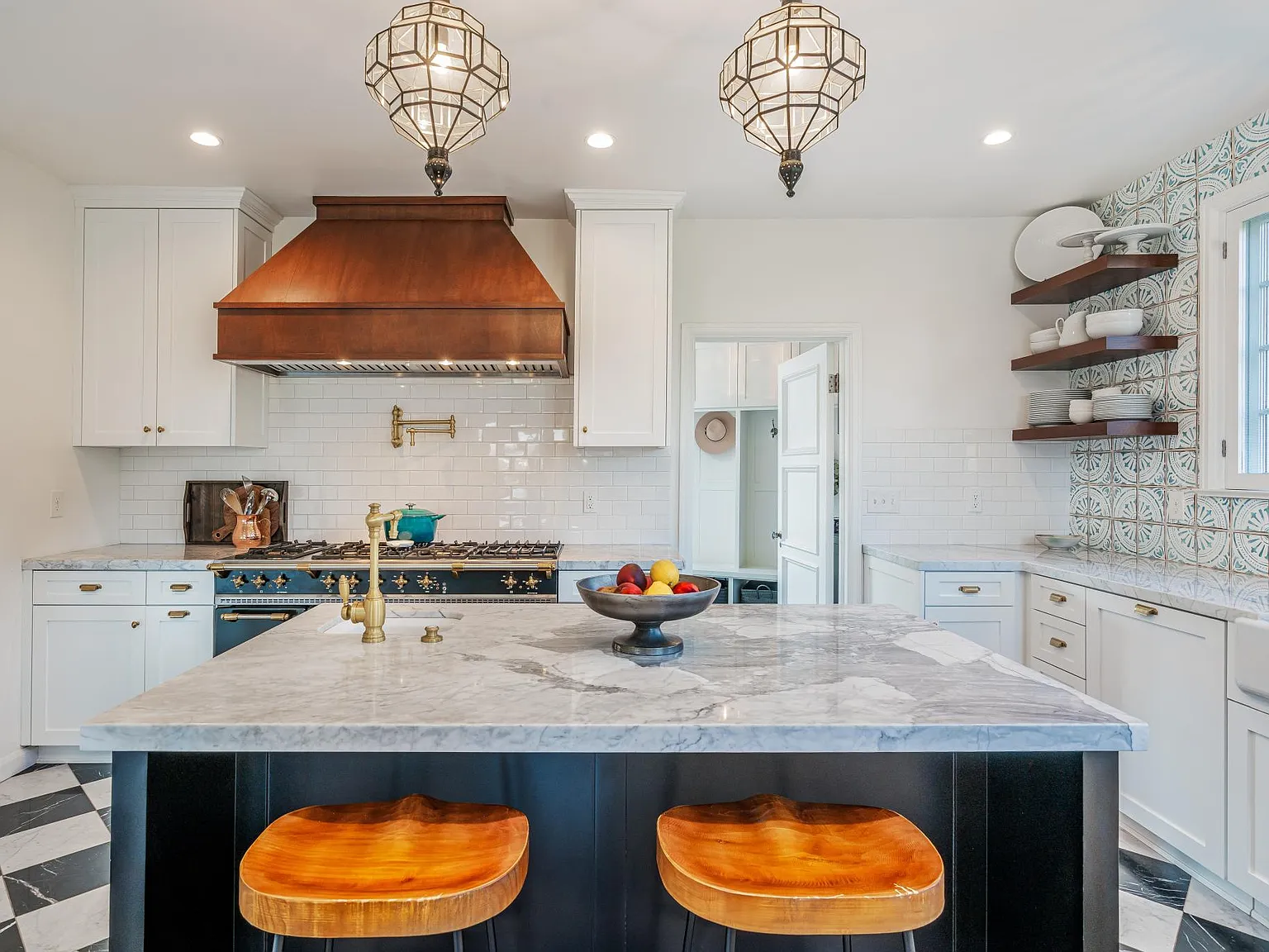 150 Fern Dr — Photo 4