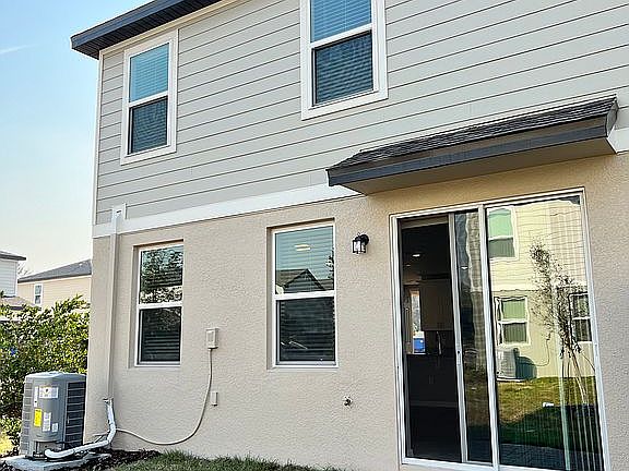 5th image of 2071 Harebell Ln