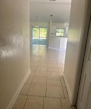 3rd image of 5220-5222 27th St SW