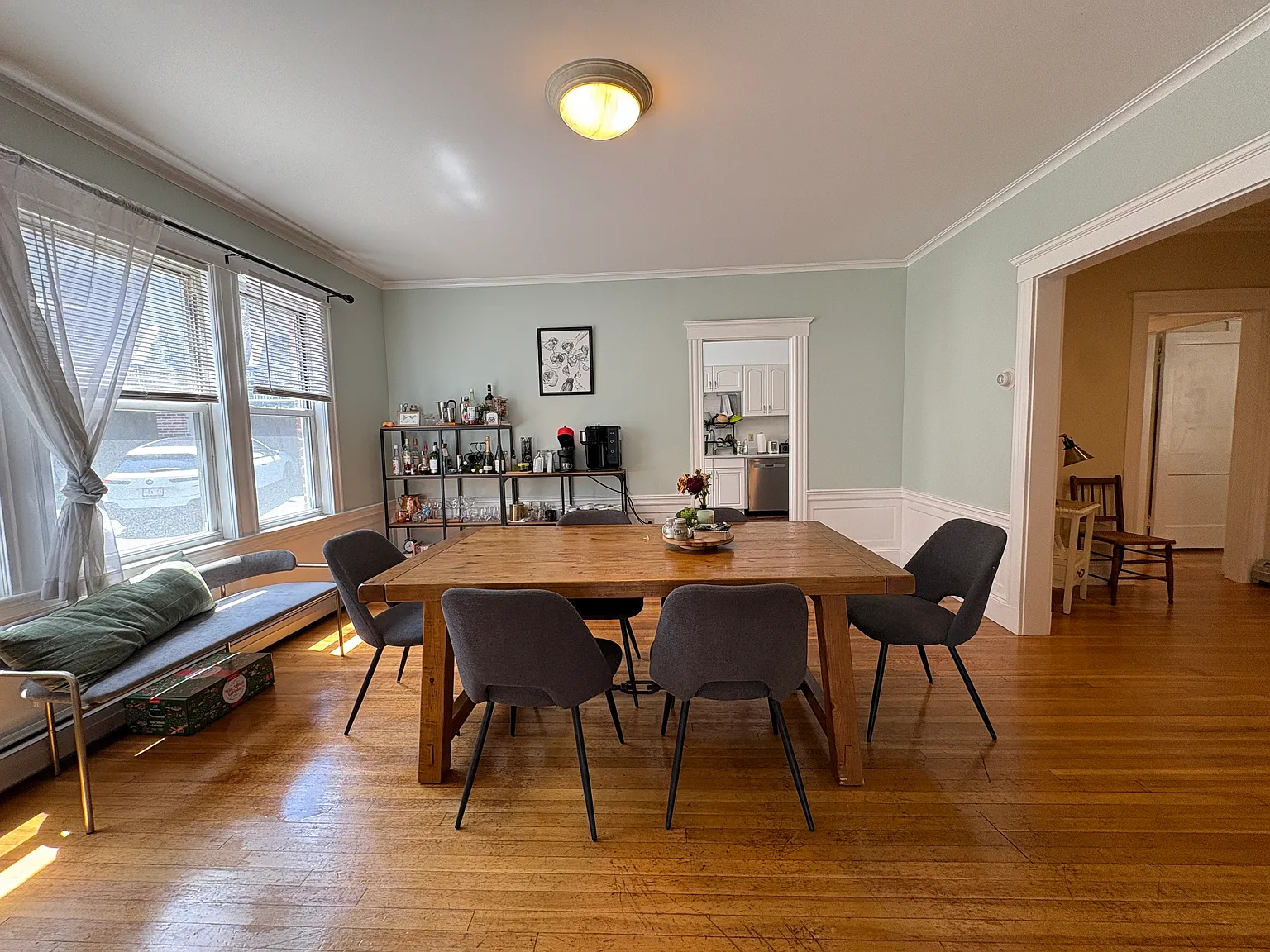 3 bed, 1700 sqft, $4,700 — Photo 3