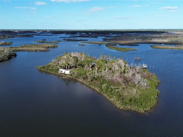 7472 W Thunderbird Is, Homosassa, FL 34448