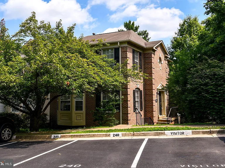 16853 Capon Tree Ln — Photo 2