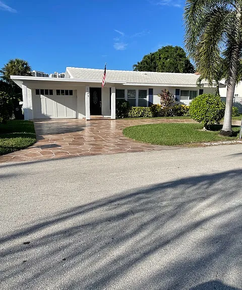 121 Tacoma Ln — Photo 1