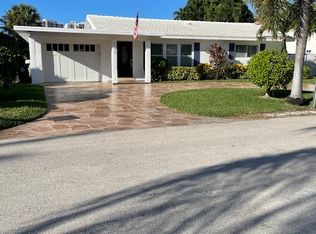 121 Tacoma Ln, Palm Beach Shores, FL 33404